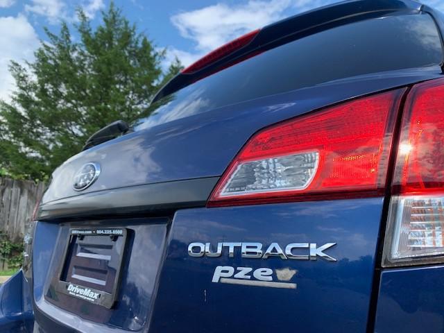 Photo of 2010 Blue Subaru Outback