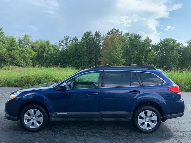 Photo of 2010 Blue Subaru Outback