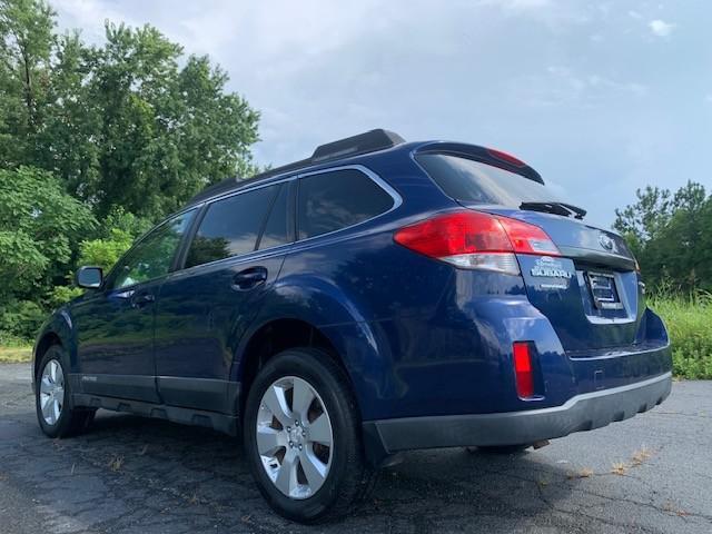 Photo of 2010 Blue Subaru Outback