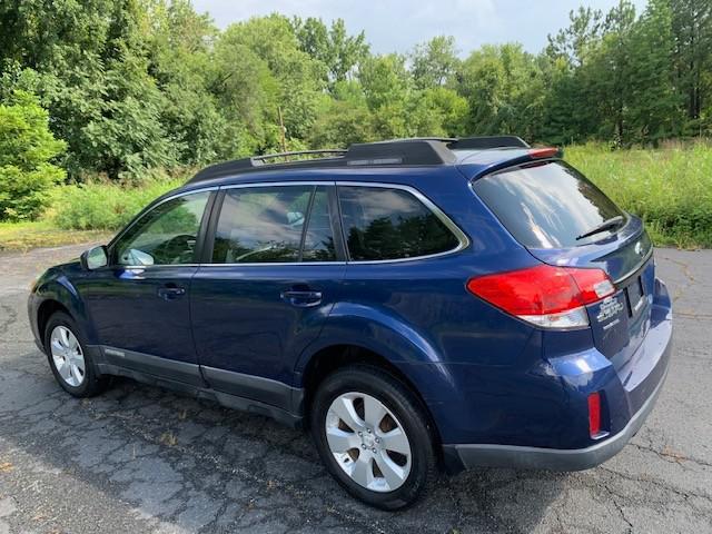 Photo of 2010 Blue Subaru Outback