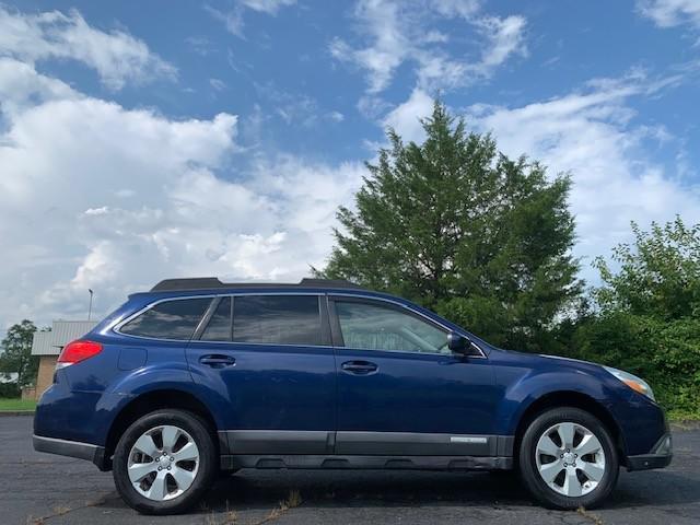 Photo of 2010 Blue Subaru Outback
