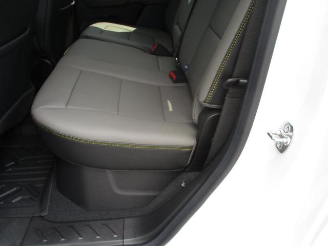 Photo of 2026 Summit White Chevrolet Colorado