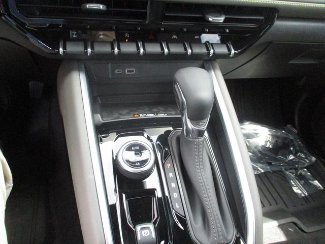 Photo of 2026 Summit White Chevrolet Colorado