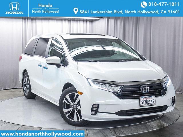Photo of 2023 Platinum White Pearl Honda Odyssey