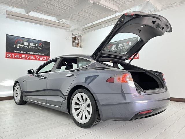 Photo of 2020 Gray Tesla Model S