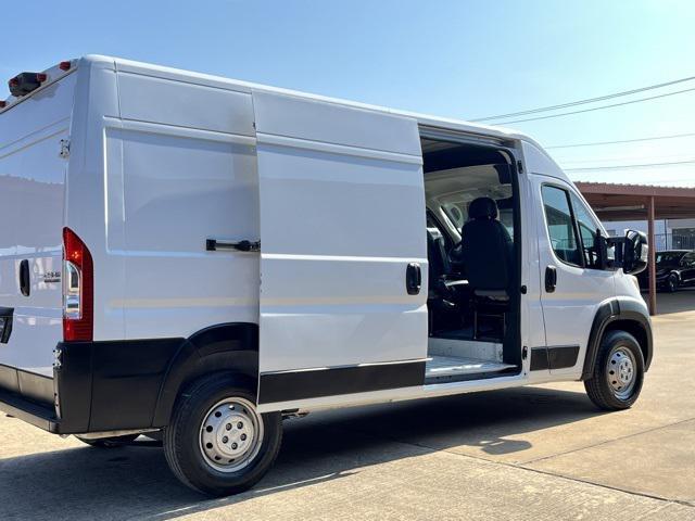Photo of 2023 Bright White Clearcoat RAM ProMaster 2500