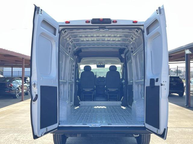 Photo of 2023 Bright White Clearcoat RAM ProMaster 2500