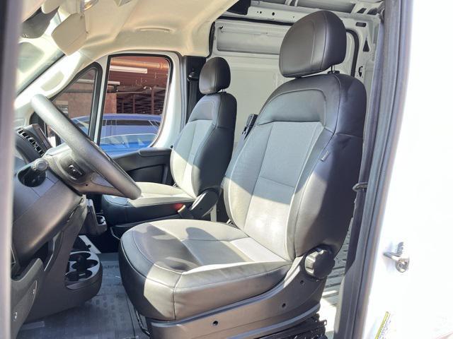Photo of 2023 Bright White Clearcoat RAM ProMaster 2500