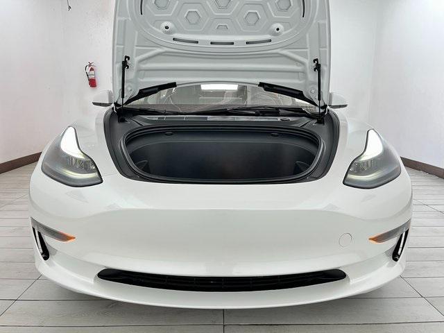 Photo of 2023 Pearl White Tesla Model 3