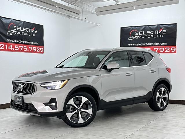 2025 Volvo XC40