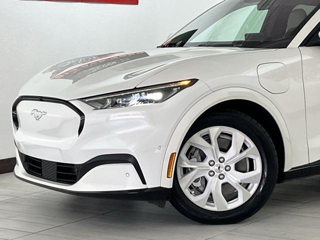 Photo of 2022 White Metallic Ford Mustang Mach-E