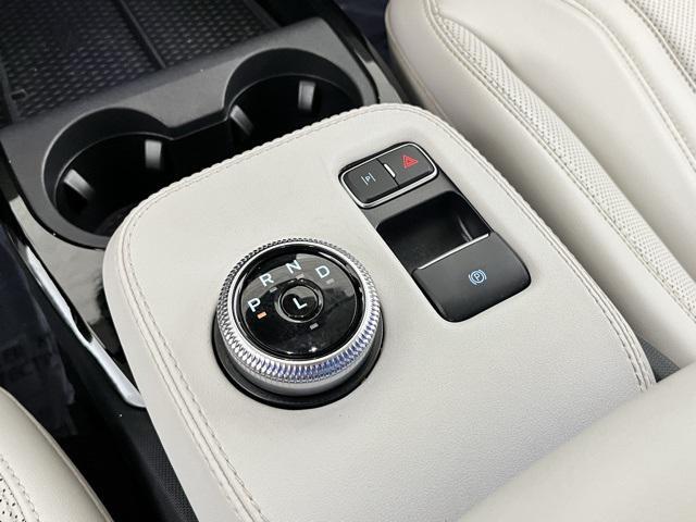 Photo of 2022 White Metallic Ford Mustang Mach-E