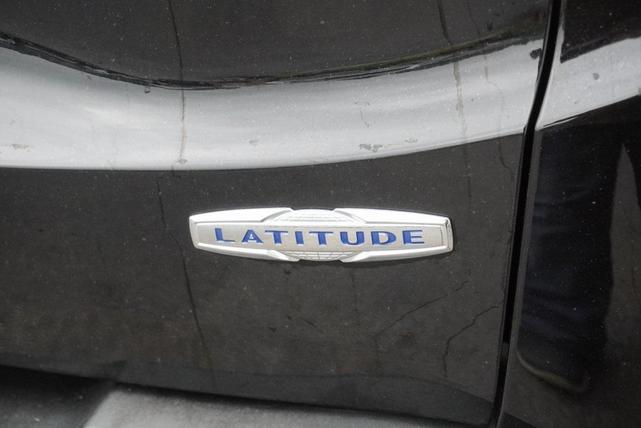 Photo of 2016 Black Jeep Renegade