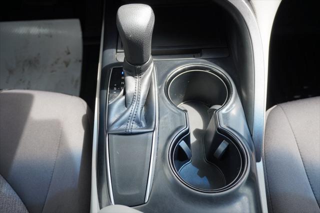 Photo of 2018 White Toyota Camry