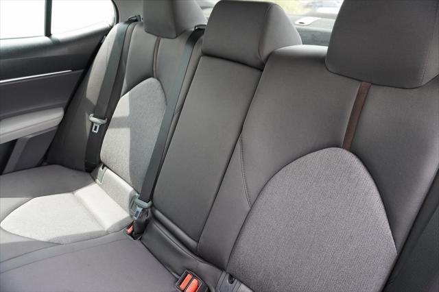 Photo of 2018 White Toyota Camry