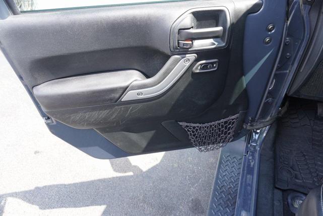 Photo of 2018 Rhino Clearcoat Jeep Wrangler JK Unlimited