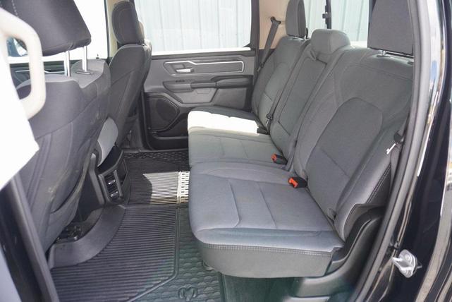 Photo of 2020 Diamond Black Crystal Pearlcoat RAM 1500