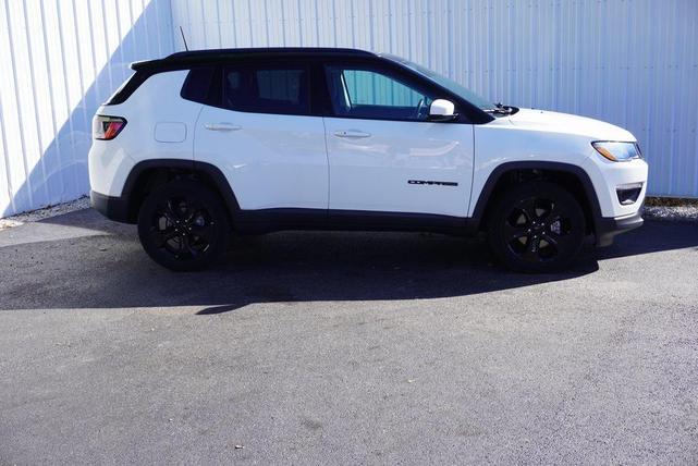 Photo of 2021 White Clearcoat Jeep Compass