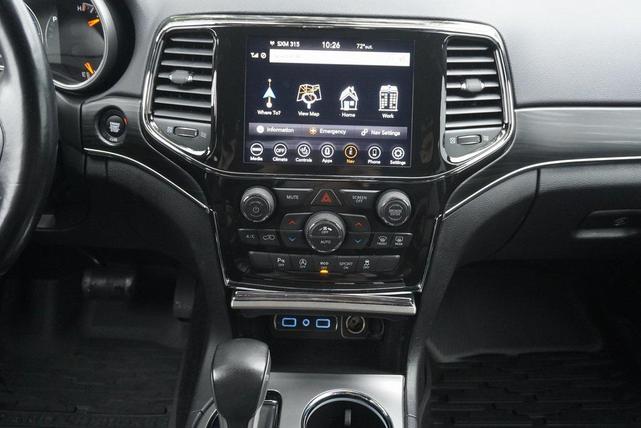 Photo of 2021 Bright White Clearcoat Jeep Grand Cherokee