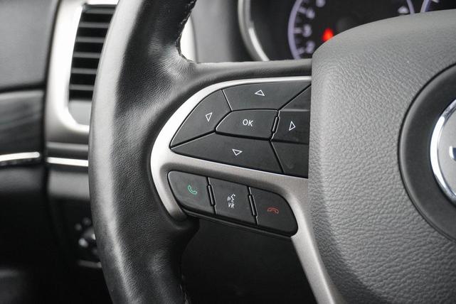 Photo of 2021 Bright White Clearcoat Jeep Grand Cherokee