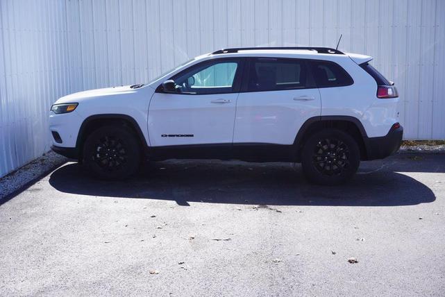 Photo of 2023 Bright White Clearcoat Jeep Cherokee