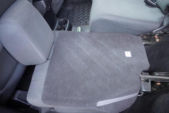Photo of 2011 Mango Tango Pearlcoat Jeep Wrangler Unlimited