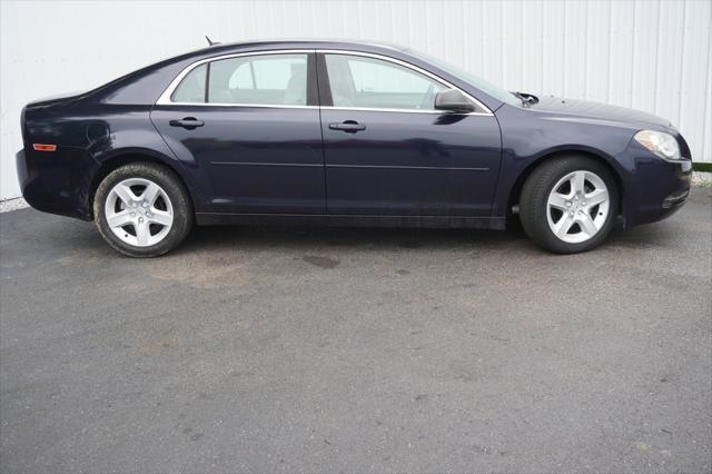 Photo of 2011 Imperial Blue Metallic Chevrolet Malibu