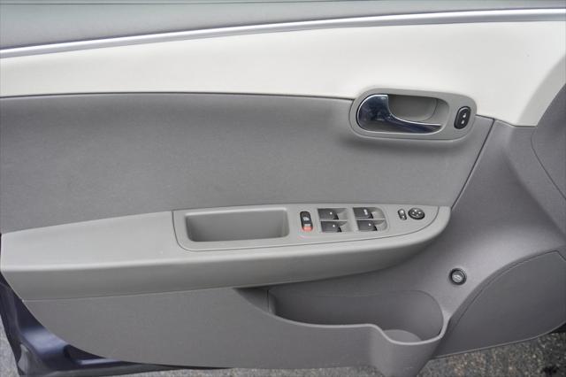 Photo of 2011 Imperial Blue Metallic Chevrolet Malibu