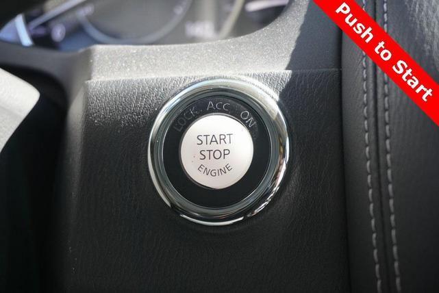 Photo of 2019 Pearl White Tricoat Nissan Armada