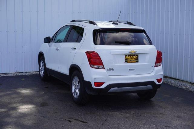 Photo of 2019 Summit White Chevrolet Trax