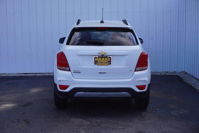 Photo of 2019 Summit White Chevrolet Trax