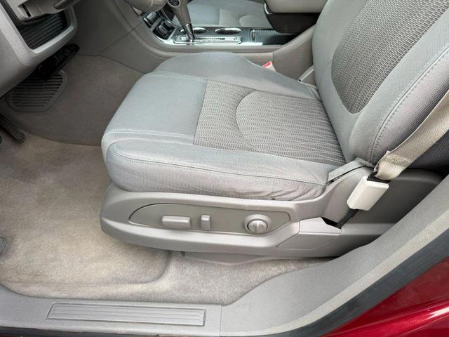 Photo of 2016 Burgundy Chevrolet Traverse