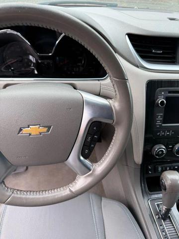 Photo of 2016 Burgundy Chevrolet Traverse