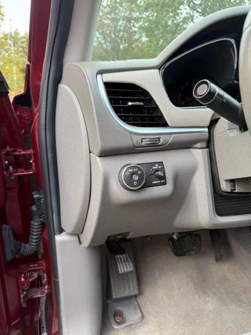 Photo of 2016 Burgundy Chevrolet Traverse
