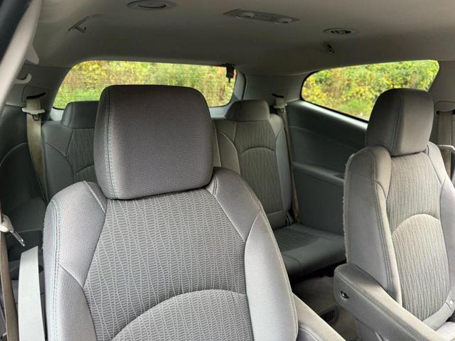 Photo of 2016 Burgundy Chevrolet Traverse