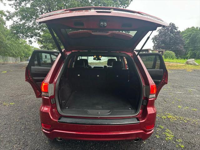 Photo of 2015  Jeep Grand Cherokee