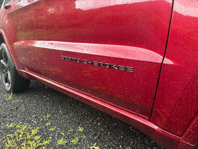 Photo of 2015  Jeep Grand Cherokee