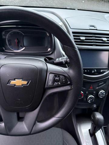 Photo of 2016 Silver Ice Metallic Chevrolet Trax
