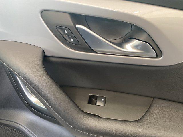 Photo of 2022 Blue Glow Metallic Chevrolet Blazer