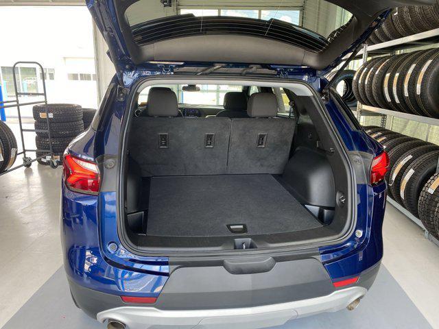 Photo of 2022 Blue Glow Metallic Chevrolet Blazer
