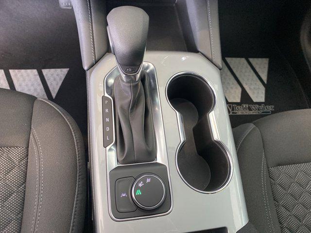 Photo of 2022 Blue Glow Metallic Chevrolet Blazer