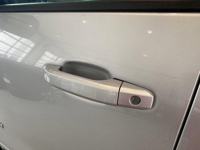 Photo of 2016 Silver Ice Metallic Chevrolet Silverado 1500