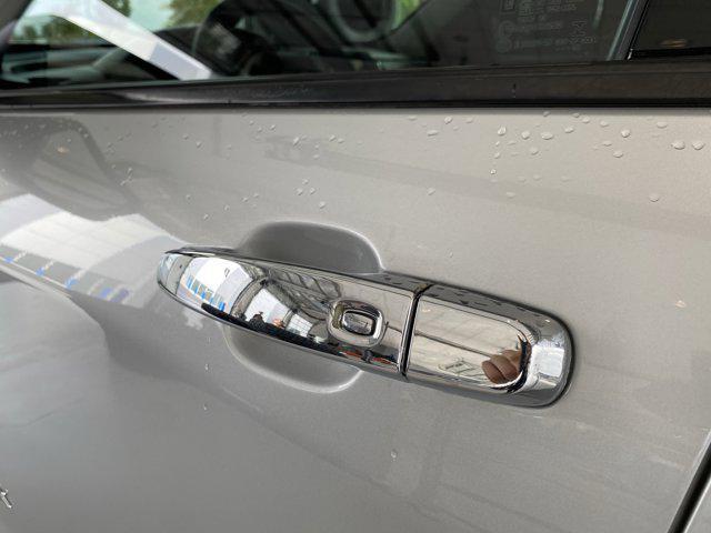 Photo of 2019 Silver Ice Metallic Chevrolet Equinox