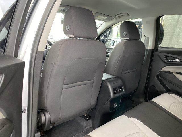 Photo of 2019 Silver Ice Metallic Chevrolet Equinox