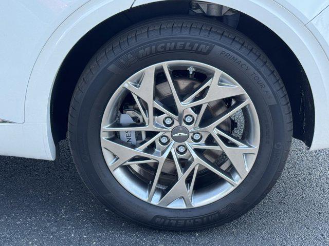 Photo of 2025 Uyuni White Genesis GV70
