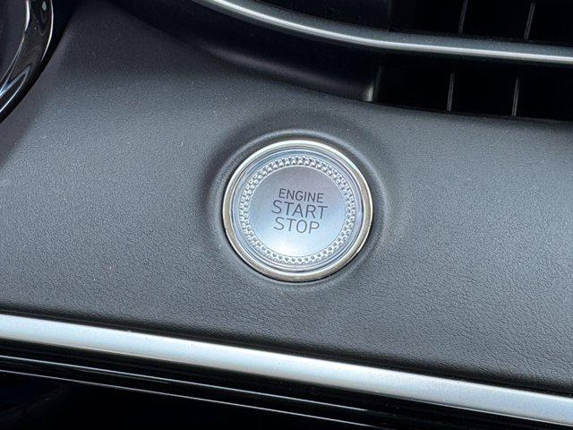 Photo of 2025 Uyuni White Genesis GV70