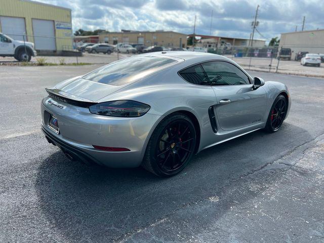 Photo of 2022 Silver Porsche 718 Cayman