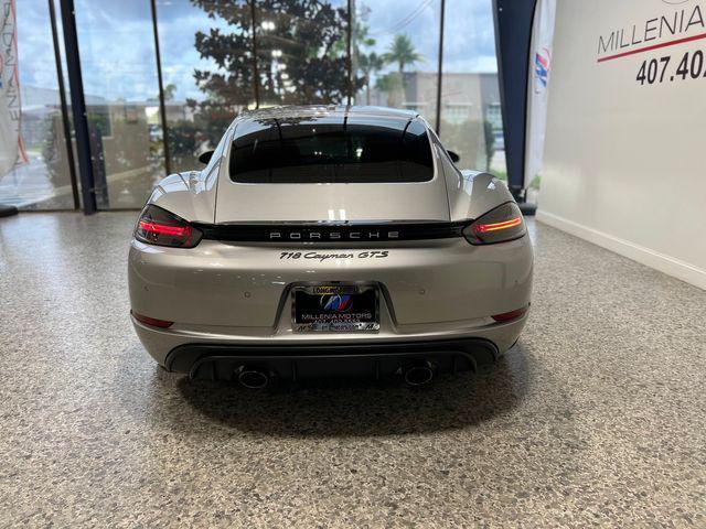 Photo of 2022 Silver Porsche 718 Cayman