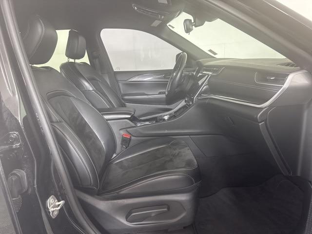 Photo of 2021 Diamond Black Jeep Grand Cherokee