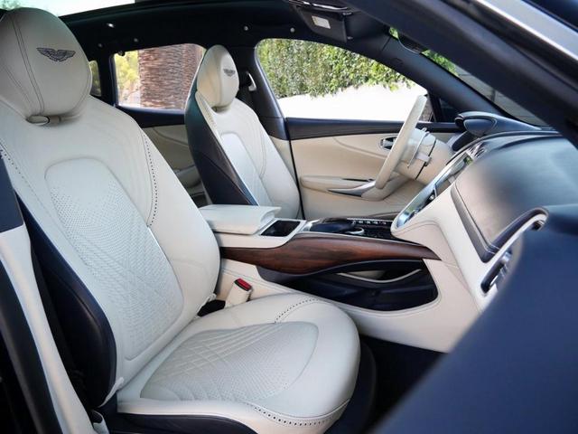 Photo of 2021 Ultramarine Black Aston Martin DBX